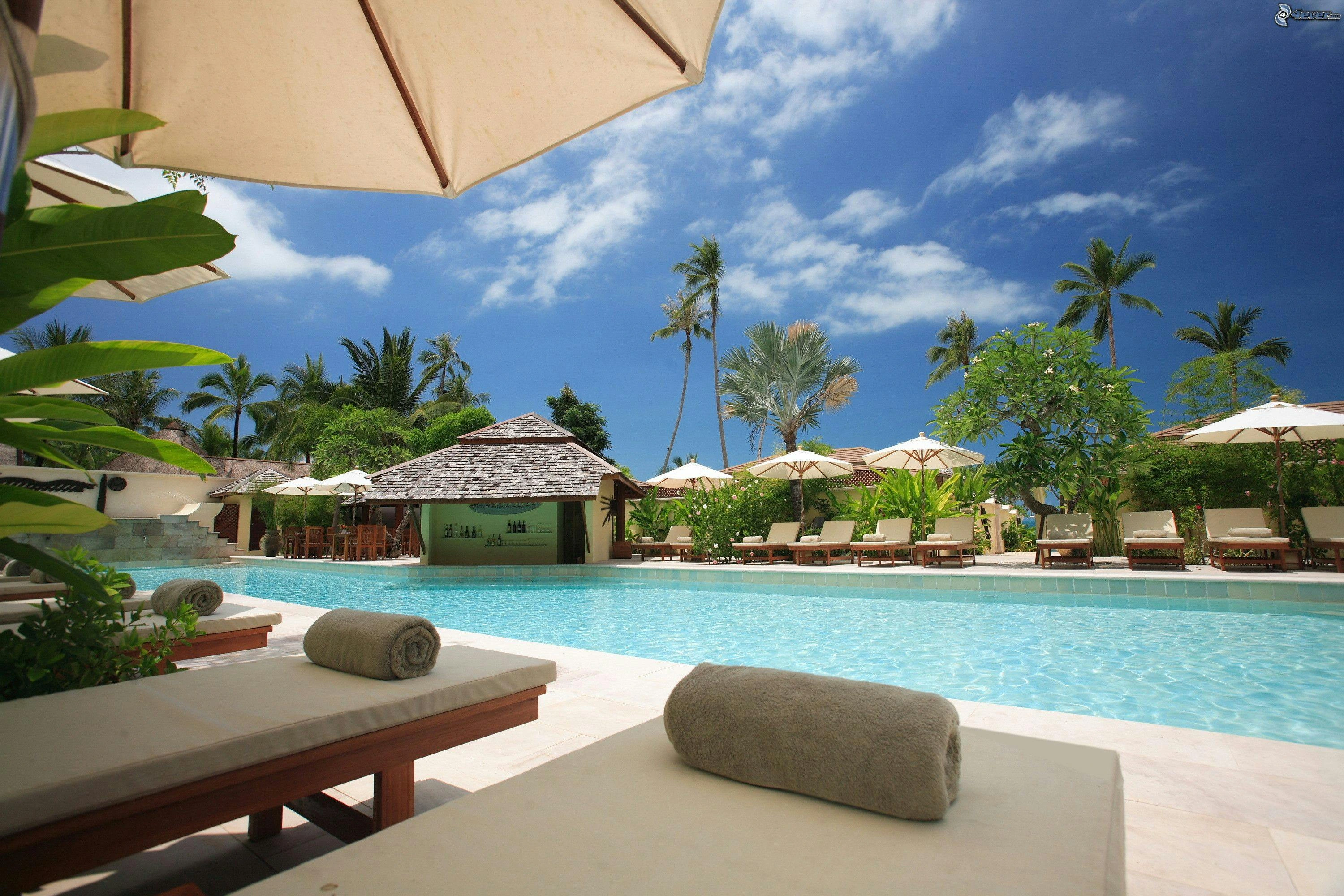 World's Best Infinity Pools: Breathtaking Views & Luxury