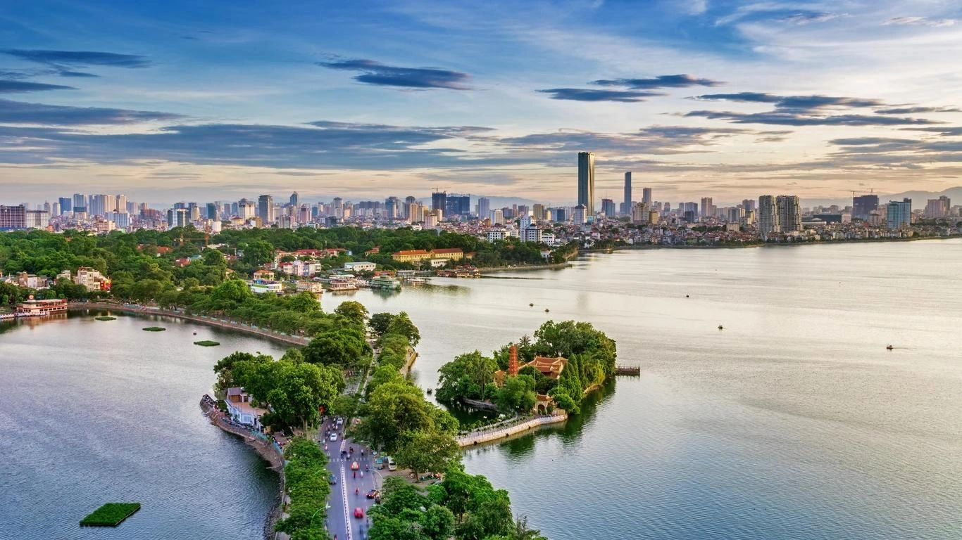 Enchanting Vietnam: Halong Bay, Hanoi & Hoi An Ancient Town